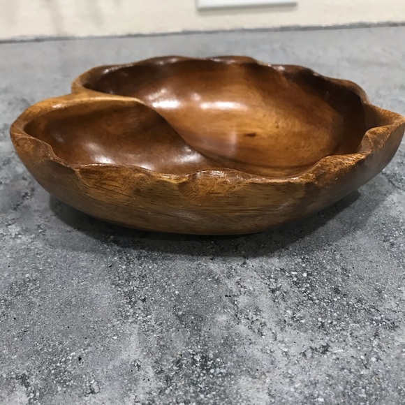 Walnut shaped wooden bowl. - Picture 2 of 6